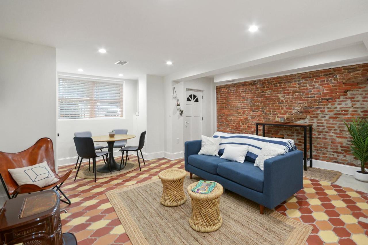 Capitol Hill - Renovated And Light English Basement Apartment Washington,  Estados Unidos — reserva Apartamento, Precios del 2024