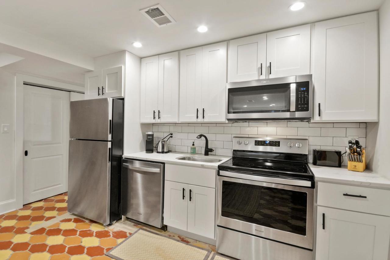 Capitol Hill - Renovated And Light English Basement Apartment Washington,  Estados Unidos — reserva Apartamento, Precios del 2024